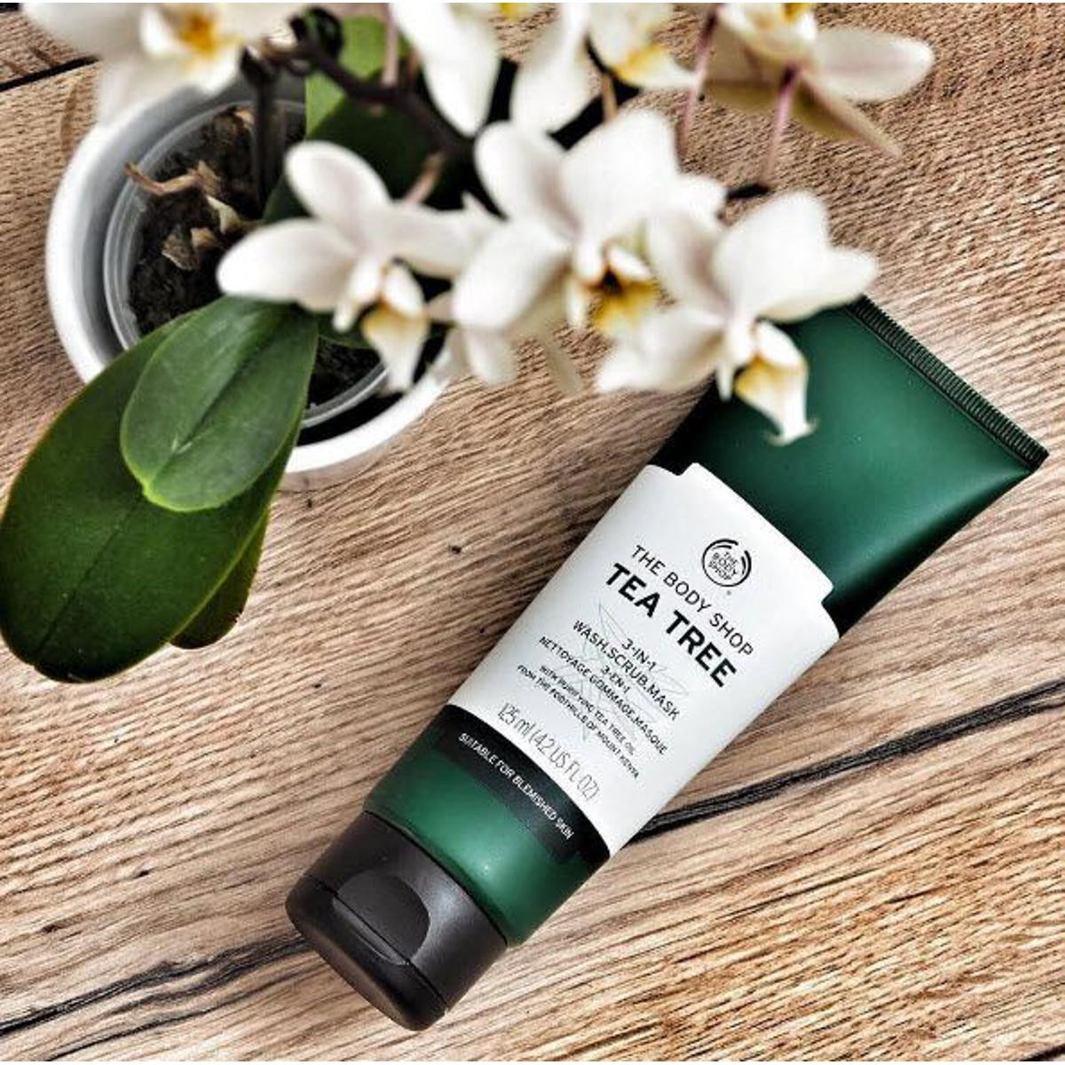 The Body Shop Tea Tree 3 In 1 Wash, Scrub, Mask - 125ml (U.K)